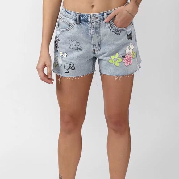 Barbie x Forever 21 Denim Flower Cut Off Jean Shorts Sz 26 - Picture 7 of 16
